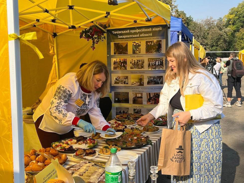 311 страв з рослинних продуктів: в Ужгороді встановили рекорд України